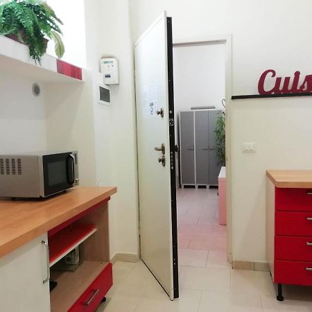 Appartamento indipendente a due passi dal centro Savona Esterno foto